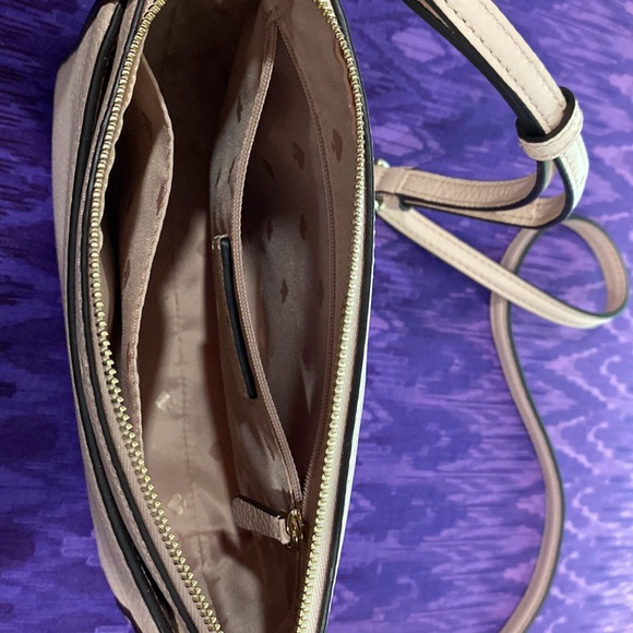 Kate Spade Crossbody Purse- Light Pink - Picture 4 of 5